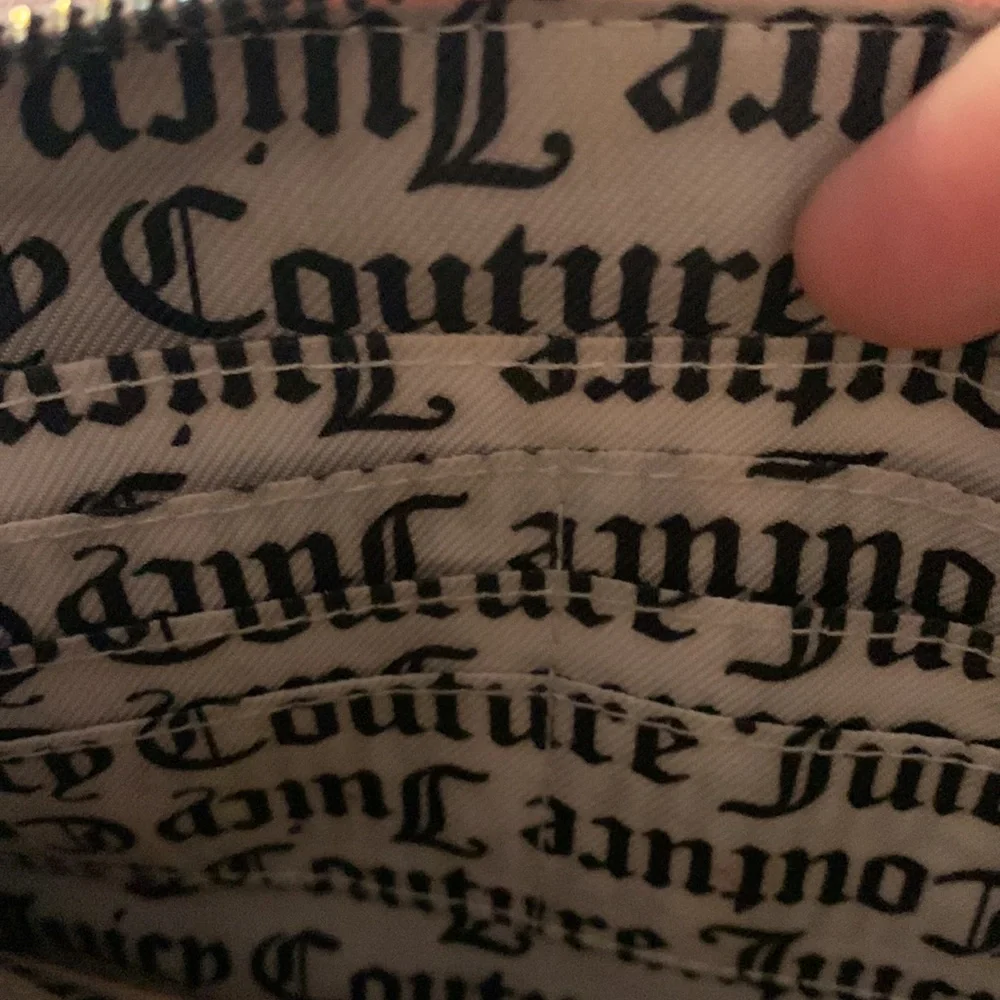 Juicy couture large wristlet. NWOT‎